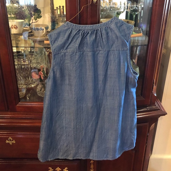 Tommy Bahama Chambray Top - Picture 2 of 4